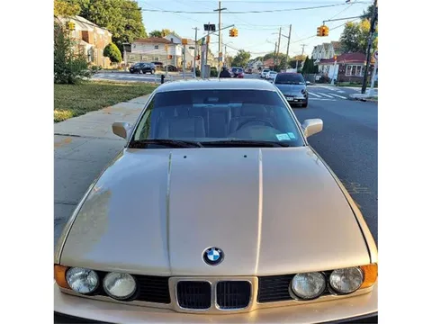 1991 BMW 525i