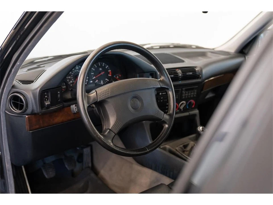 1991 BMW E34 5 Series - Image 19 of 31