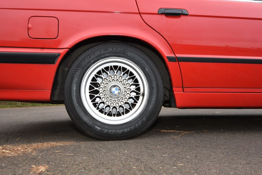 1991 BMW E34 5 Series - Image 17 of 30