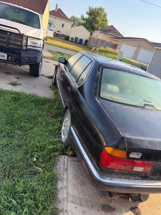 1991 BMW E32 7 Series - Image 3 of 8