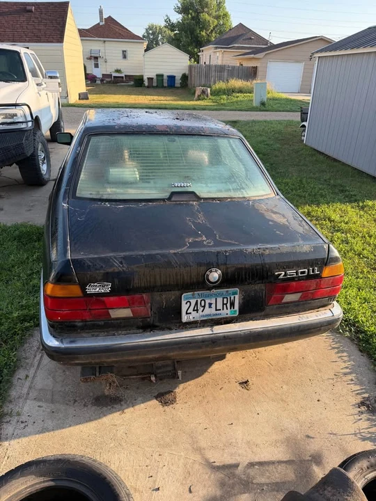 1991 BMW E32 7 Series - Image 2 of 8