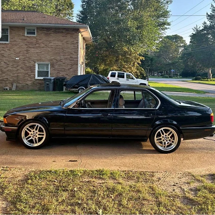 1991 BMW E32 7 Series - Image 2 of 7