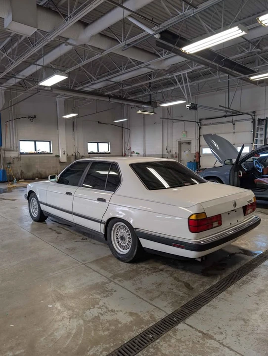 1991 BMW E32 7 Series - Image 4 of 14