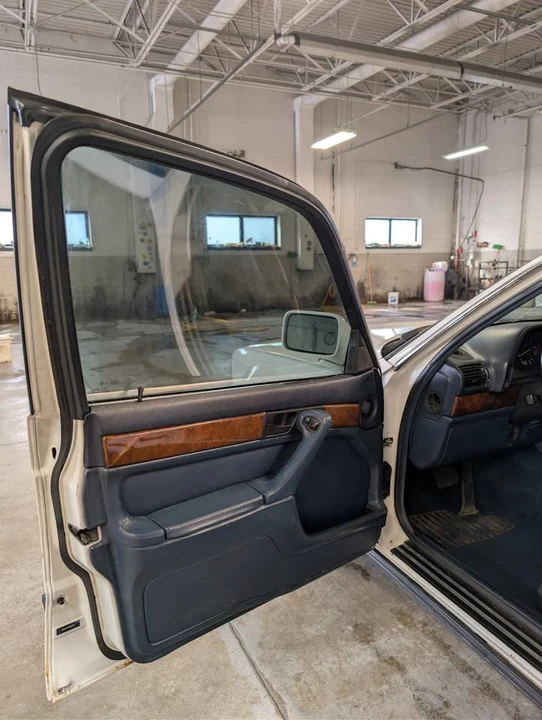 1991 BMW E32 7 Series - Image 5 of 14