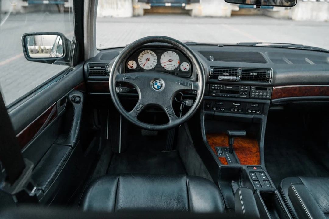 1991 BMW E32 7 Series - Image 22 of 30