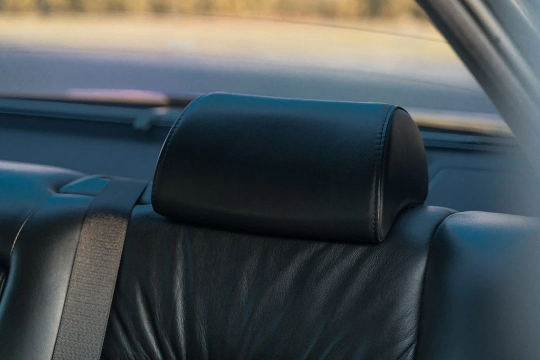 1991 BMW E32 7 Series - Image 27 of 30