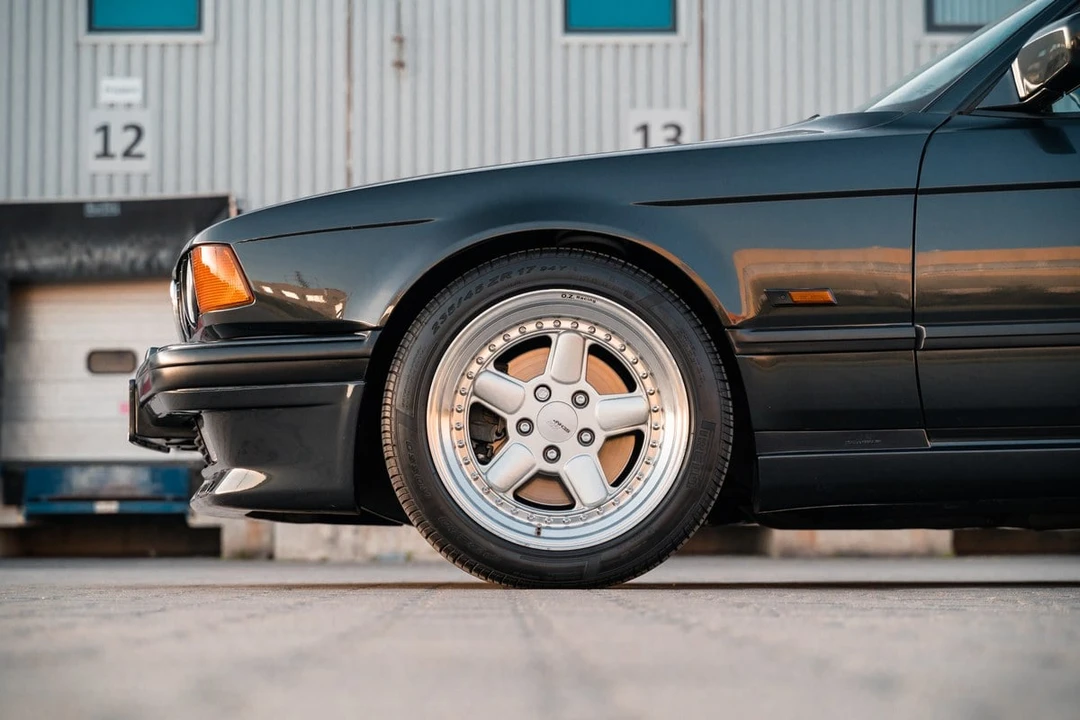 1991 BMW E32 7 Series - Image 15 of 30
