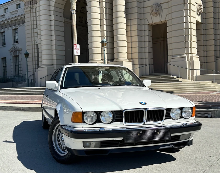 1991 BMW E32 7 Series - Image 5 of 31