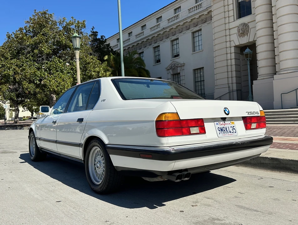 1991 BMW E32 7 Series - Image 14 of 31