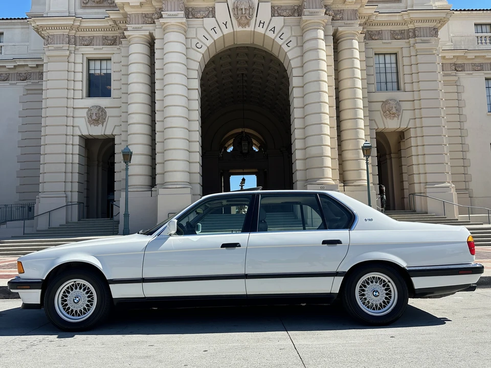 1991 BMW E32 7 Series - Image 18 of 31