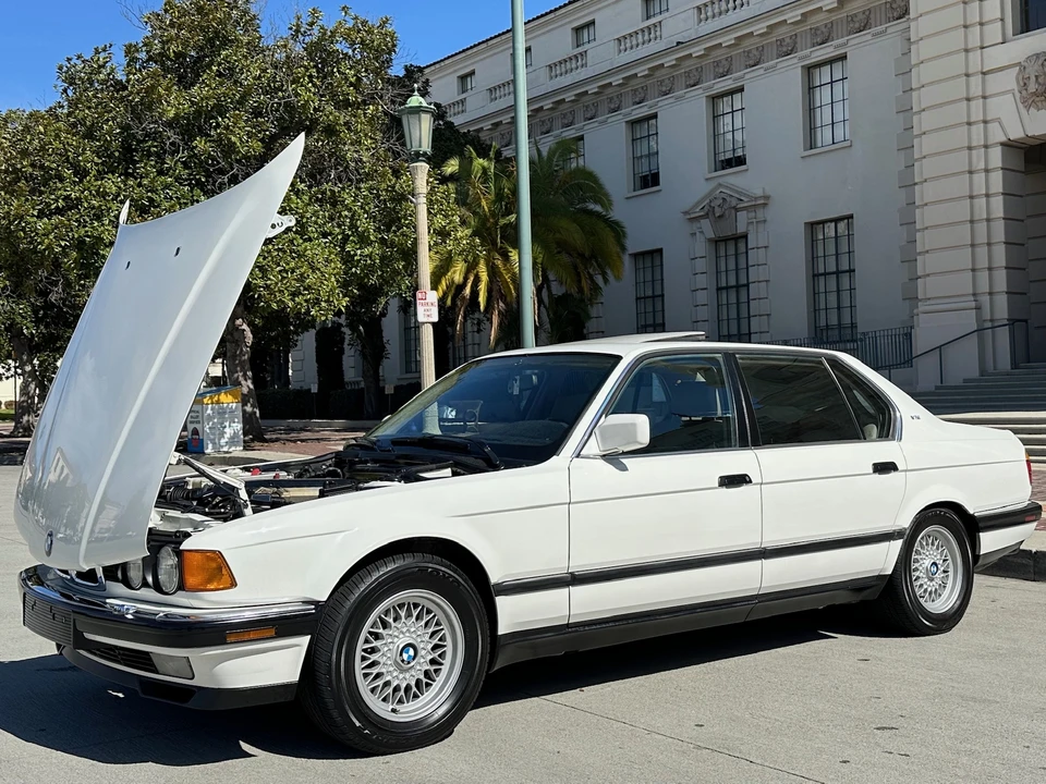 1991 BMW E32 7 Series - Image 19 of 31