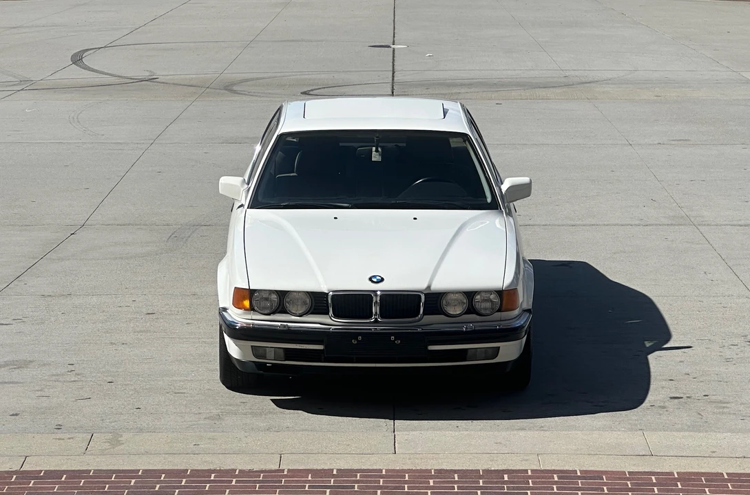 1991 BMW E32 7 Series - Image 3 of 31