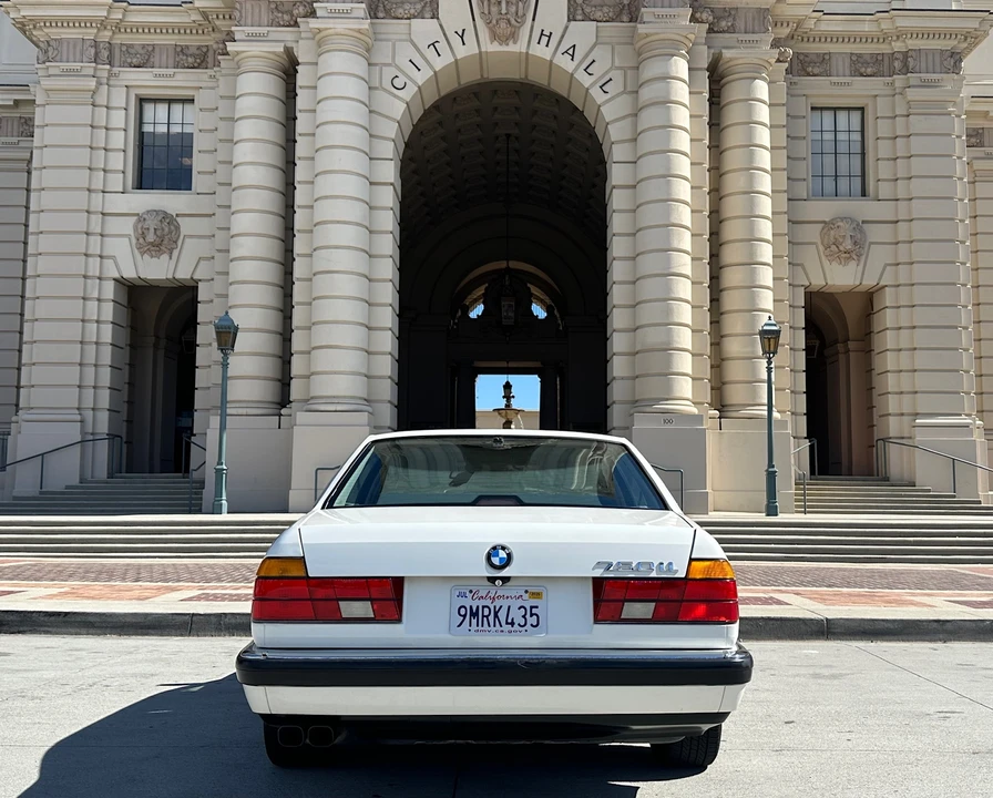 1991 BMW E32 7 Series - Image 13 of 31