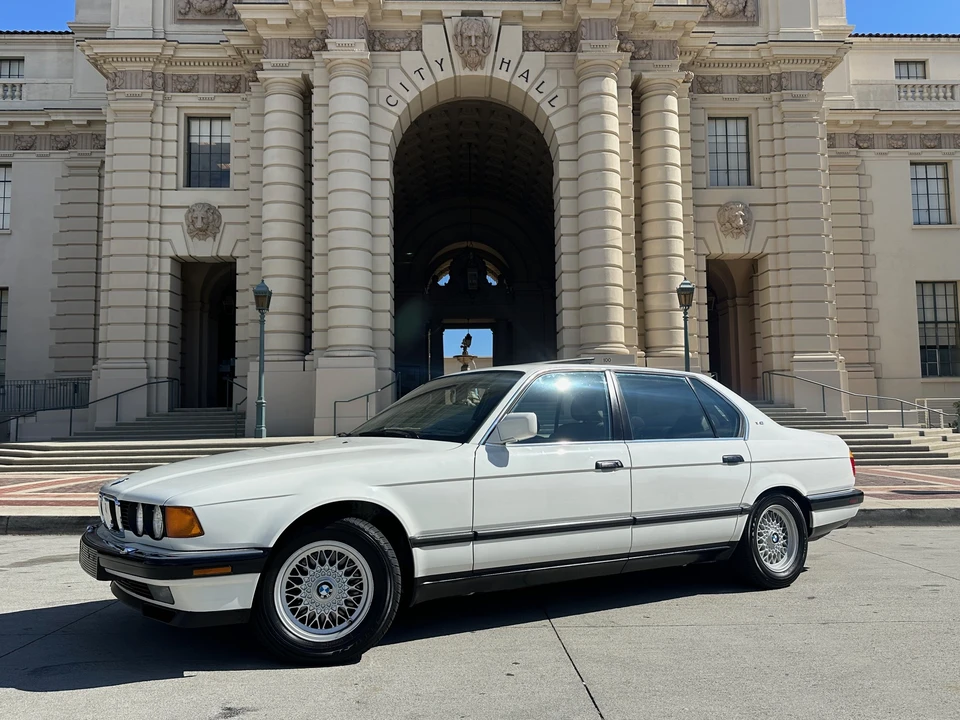 1991 BMW E32 7 Series - Image 2 of 31