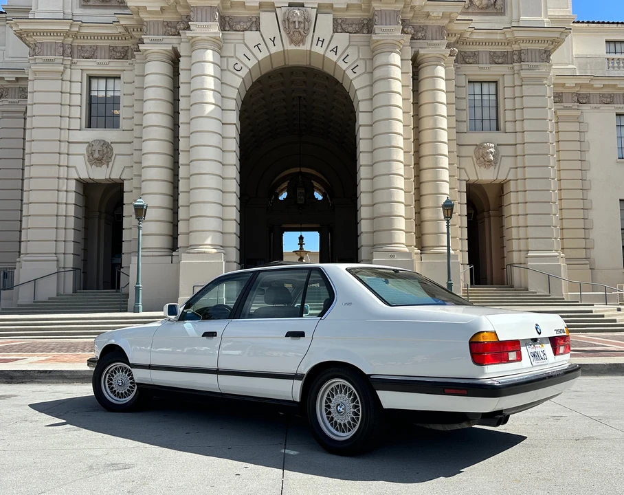 1991 BMW E32 7 Series - Image 16 of 31