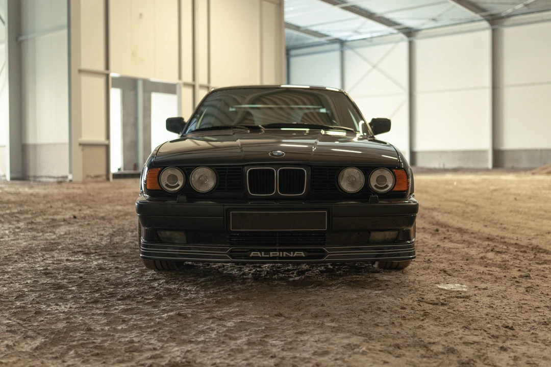 1991 BMW Alpina B10 - Image 10 of 31