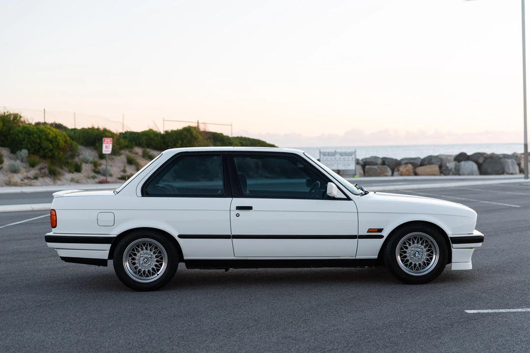 1991 BMW E30 3 Series - Image 4 of 31
