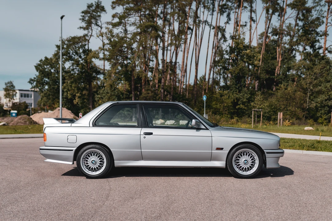 1991 BMW E30 M3 - Image 9 of 31