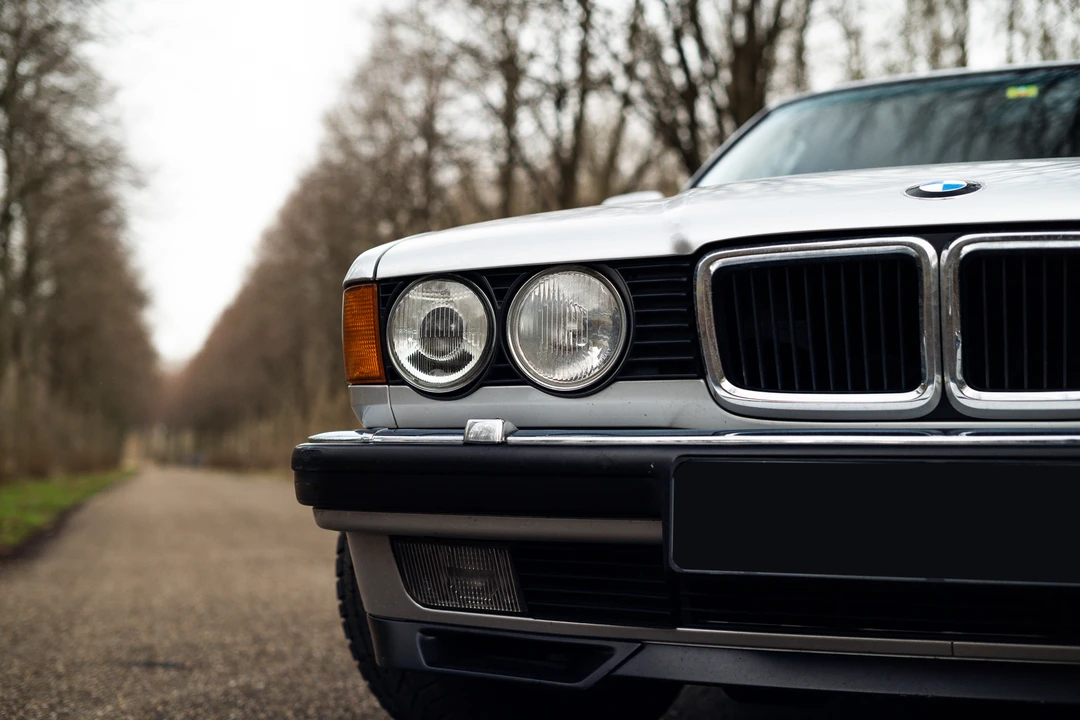 1991 BMW E32 7 Series - Image 15 of 31