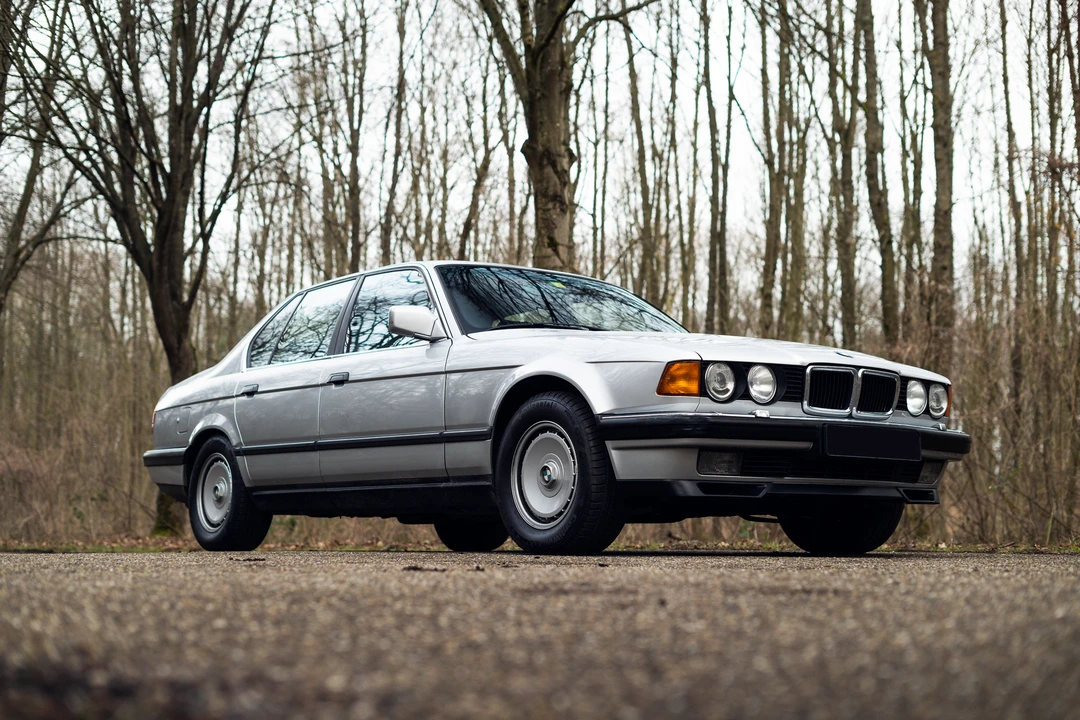1991 BMW E32 7 Series - Image 10 of 31