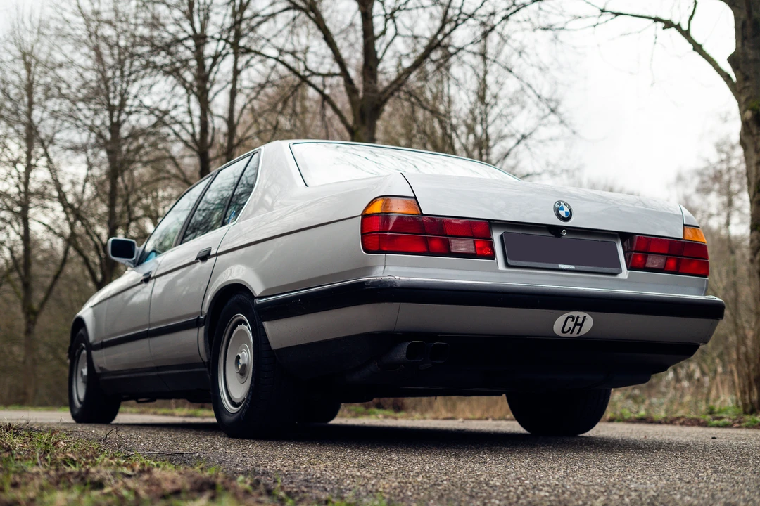 1991 BMW E32 7 Series - Image 13 of 31