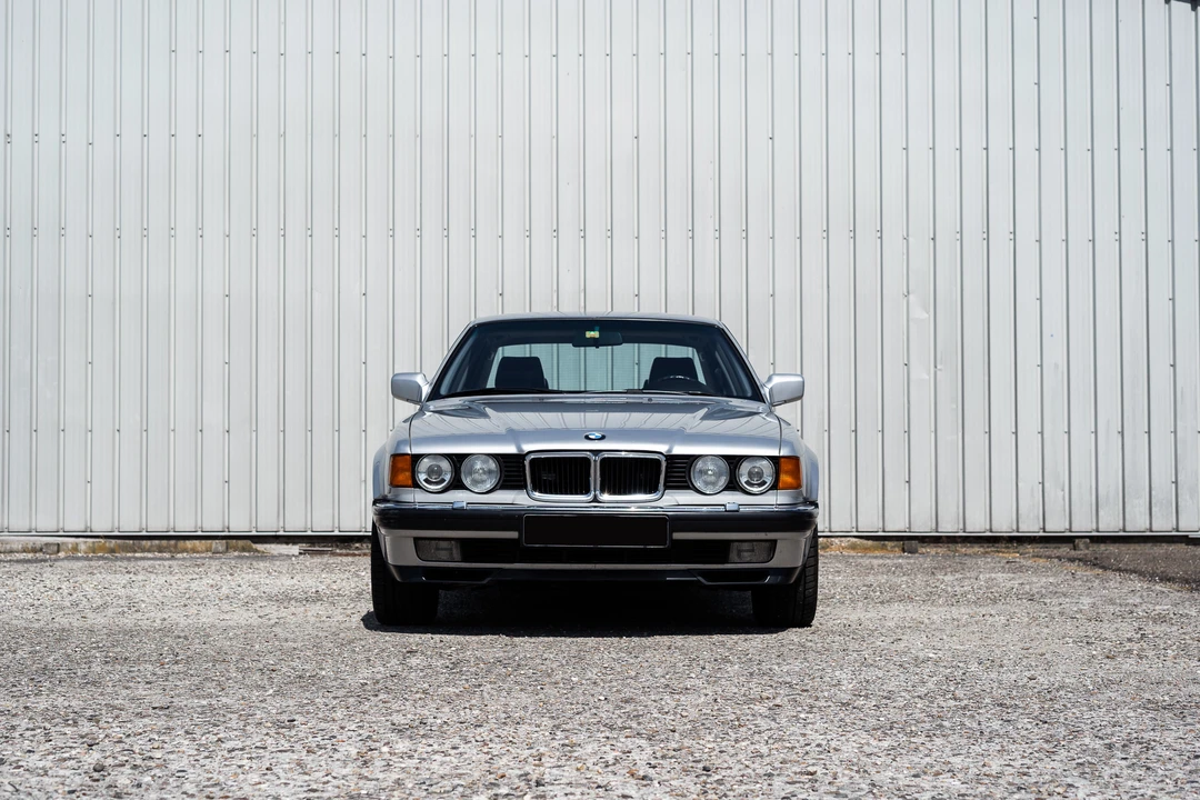 1991 BMW E32 7 Series - Image 3 of 31