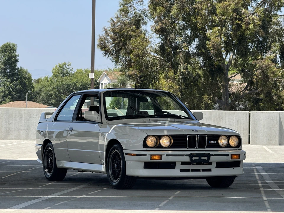 1991 BMW E30 M3 - Image 11 of 31