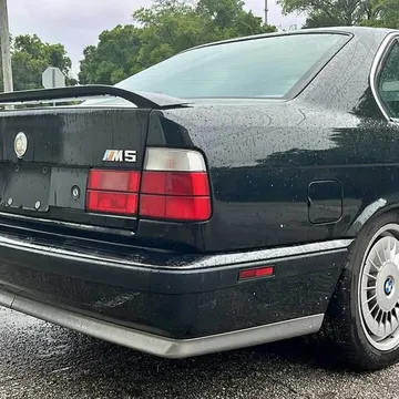 1991 BMW M5