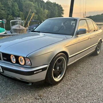 1991 BMW M5 Sedan 4D