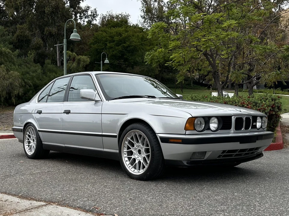 1991 BMW E34 M5 - Image 2 of 31