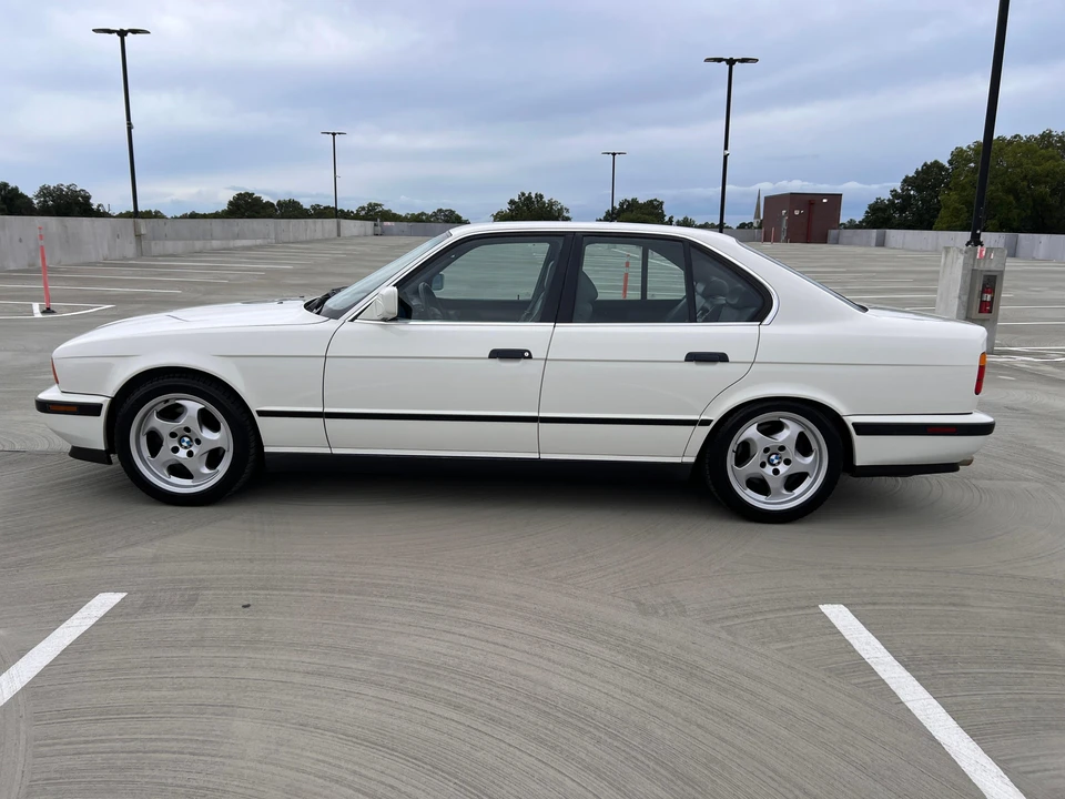 1991 BMW E34 M5 - Image 10 of 22