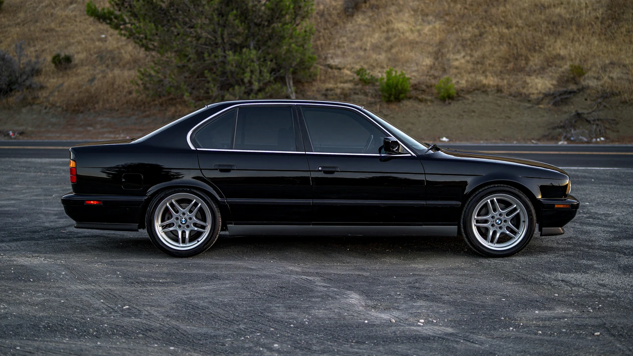 1991 BMW E34 M5 - Image 20 of 31