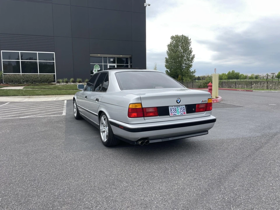1991 BMW E34 M5 - Image 8 of 31