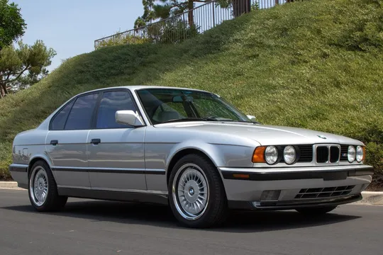 1991 BMW M5