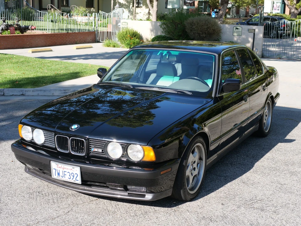 1991 BMW E34 M5 - Image 2 of 31