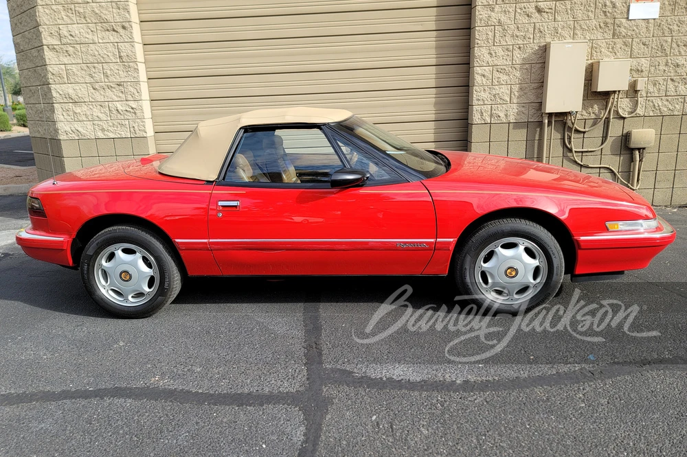 1991 Buick Reatta - Image 5 of 5