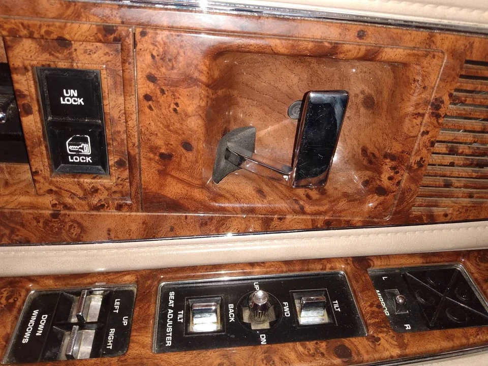 1991 Buick Riviera 4th-7th Gen - Image 6 of 21
