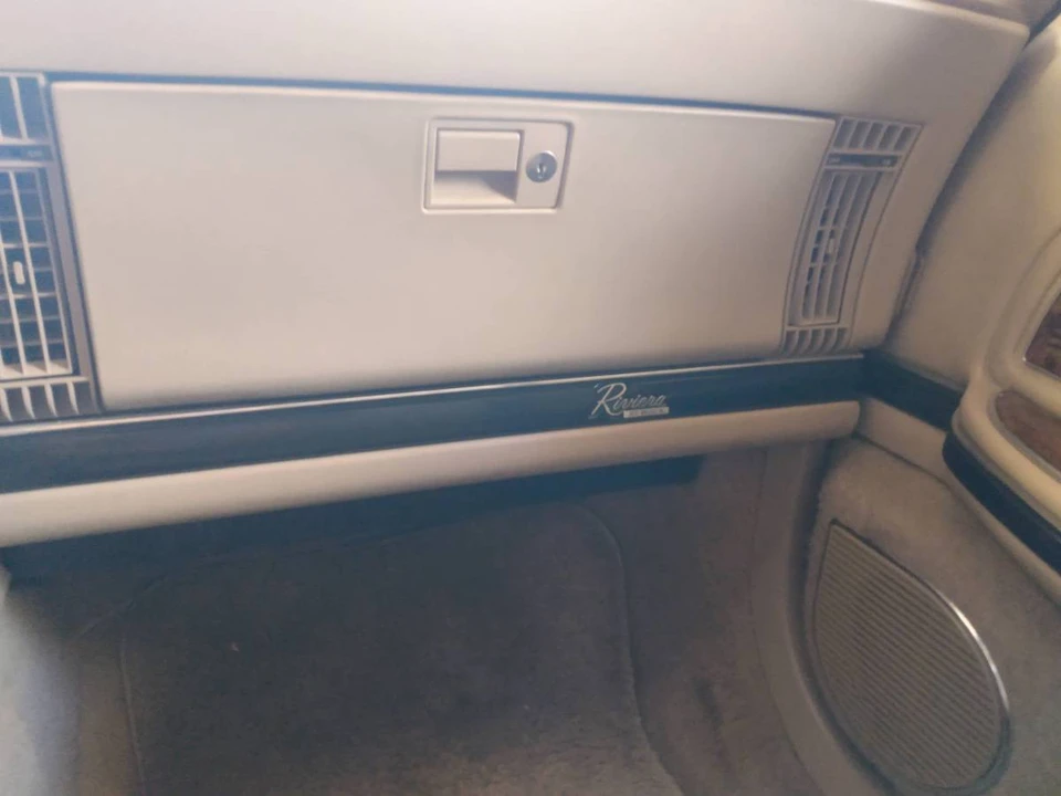 1991 Buick Riviera 4th-7th Gen - Image 21 of 21