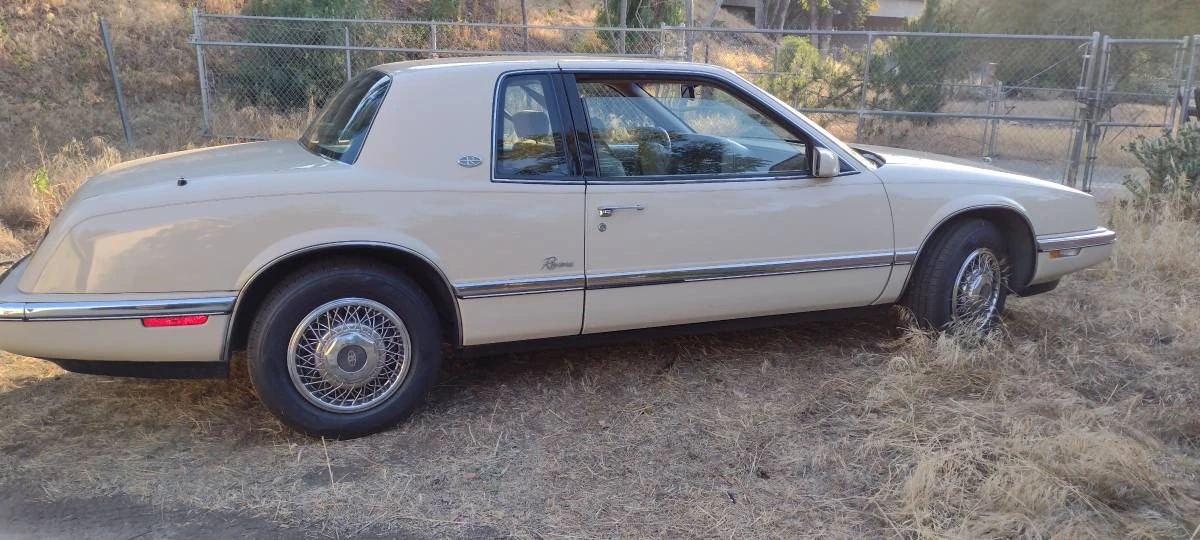 1991 Buick Riviera 4th-7th Gen - Image 9 of 22