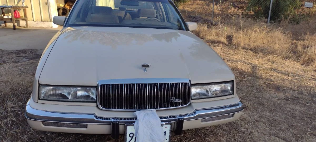 1991 Buick Riviera 4th-7th Gen - Image 10 of 23