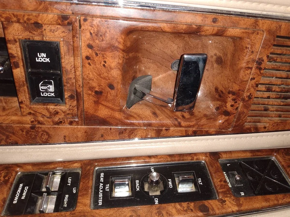 1991 Buick Riviera 4th-7th Gen - Image 22 of 23