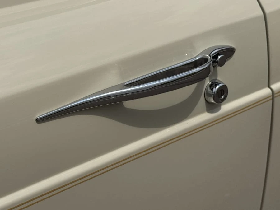 1991 Bentley Continental - Image 9 of 24