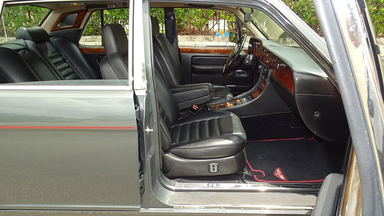 1991 Bentley - Image 18 of 24