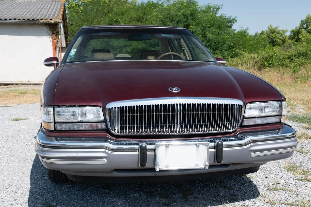 1991 Buick Park Avenue - Image 15 of 30