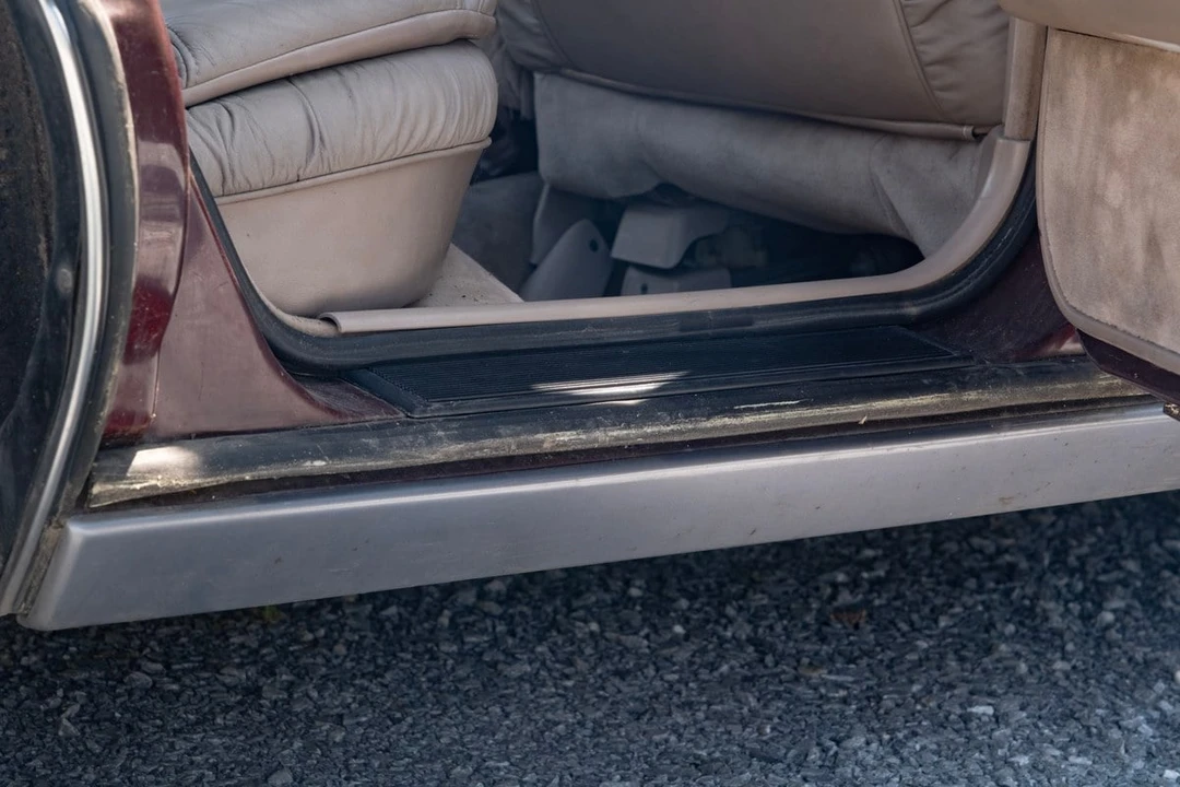 1991 Buick Park Avenue - Image 22 of 30