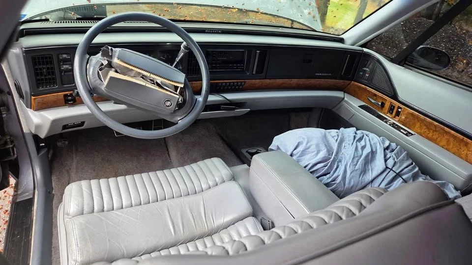 1991 Buick Park Avenue - Image 7 of 10