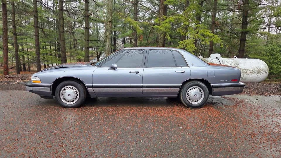 1991 Buick Park Avenue - Image 5 of 10