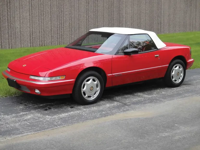 1991 Buick Reatta - Image 2 of 2