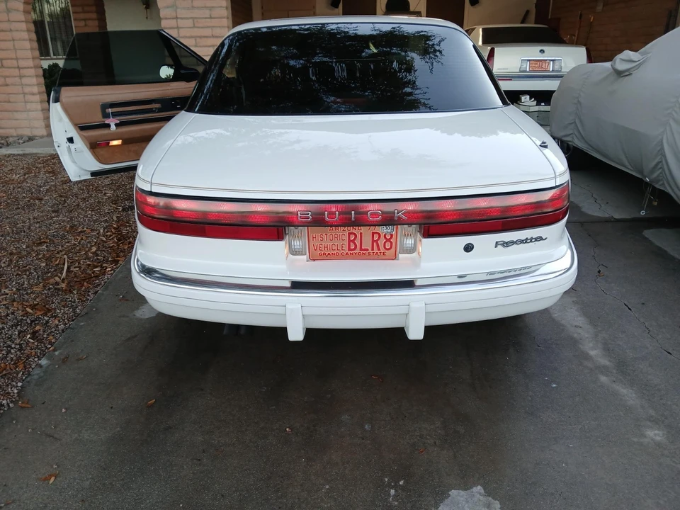 1991 Buick Reatta - Image 5 of 21