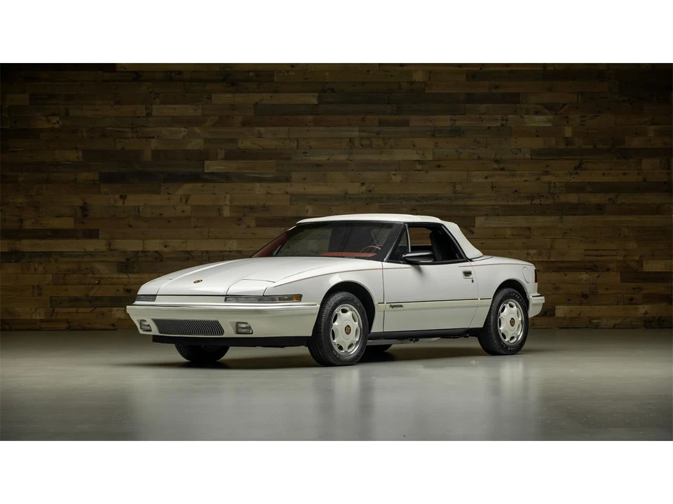 1991 Buick Reatta - Image 2 of 4